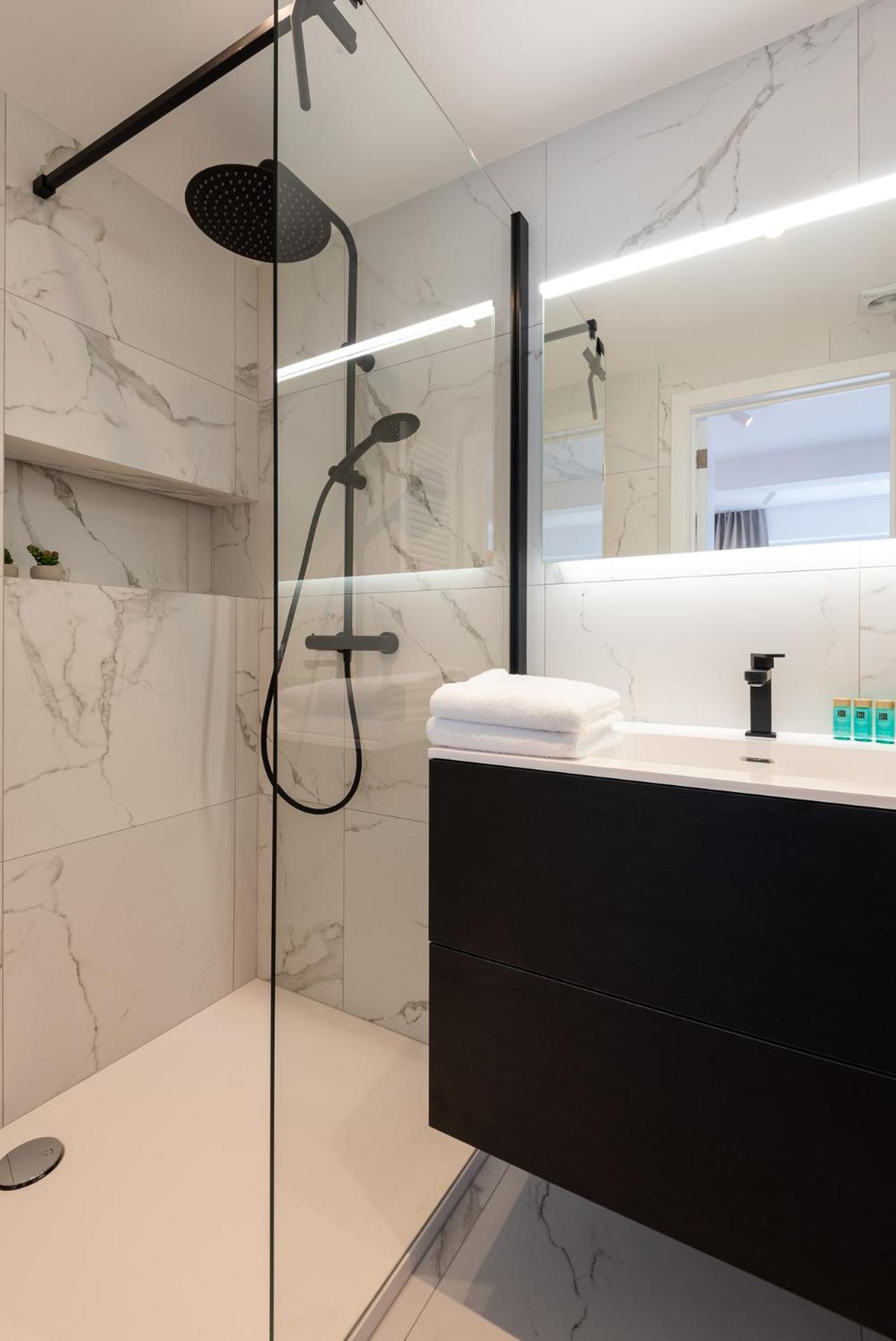 Spacious Penthouse For 8 People In The City Centre Остенде Екстериор снимка