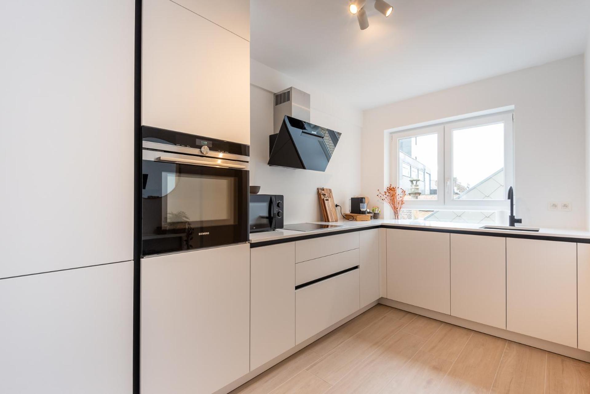 Spacious Penthouse For 8 People In The City Centre Остенде Екстериор снимка